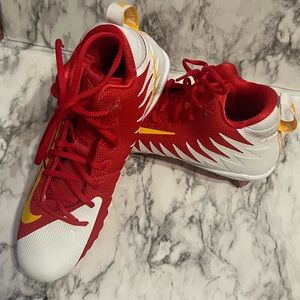 Nike Red&Yellow Alpha Menace Pro KC Chiefs 3/4 Mid Football Cleats Like New!